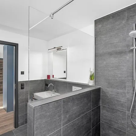 Seequartier 2 - Neu & Hochwertig Apartmán *